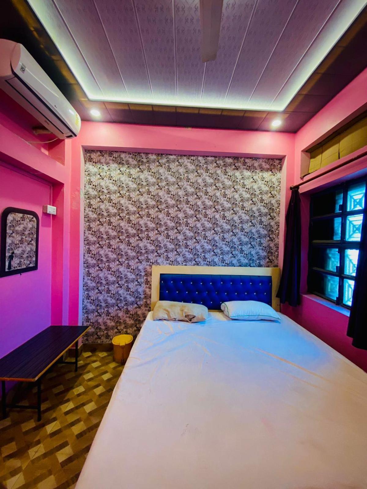 Marigold Guest House Varanasi Room photo